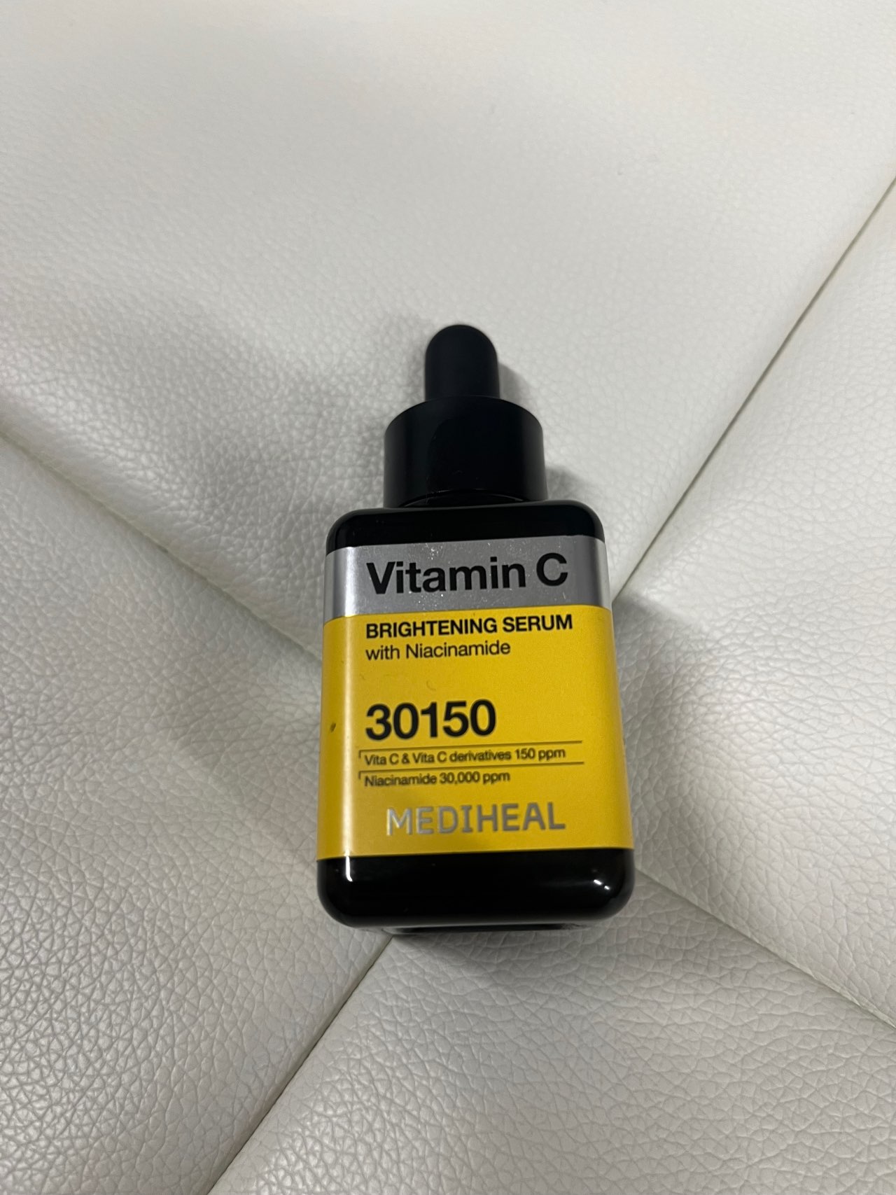 MEDIHEAL BRIGHTENING SERUM